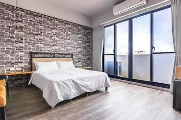 پانسیون Turn Left B&b