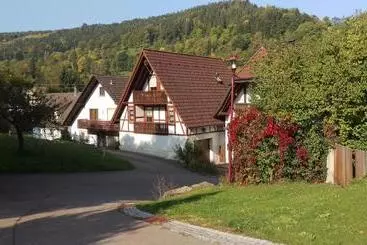 ペンション Gästehaus Zur Linde