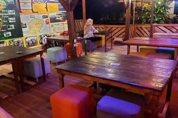 호스텔 Angin Mamiri Rinjani Cottages And Restaurant