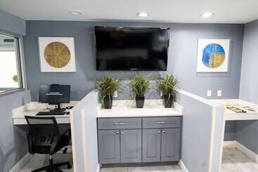 هتل Baymont By Wyndham College Park Atlanta Airport South