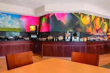 酒店 Comfort Inn & Suites