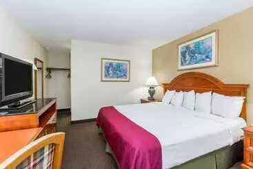 酒店 Days Inn By Wyndham West Des Moines   Clive