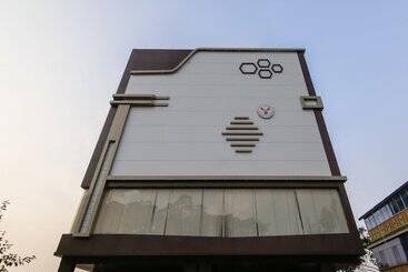 Capital O 35621 Hotel Durga International