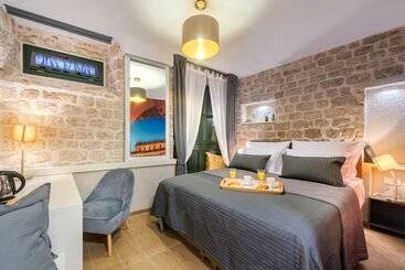 פנסיון Fenice Palace