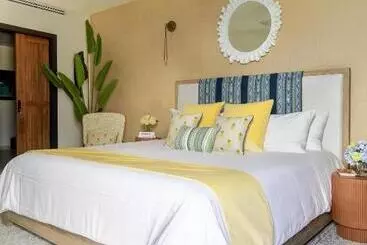 Tamarind Hills Resort & Villas