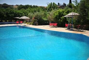 Pensión Auberge Dardara