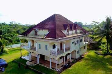 פנסיון Les Berges De La Lobe