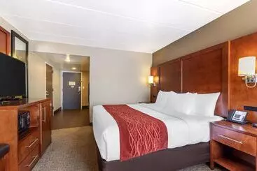 Отель Comfort Inn & Suites Aberdeen