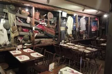 호텔 Historic Farnsworth House Inn