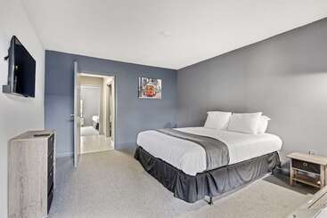 Hotel Ramada By Wyndham New Orleans