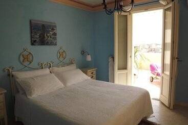 هتل Albergo Ristorante Egadi