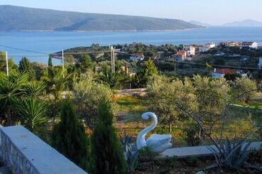 آپارتمانهای توریستها Anatoli Villa