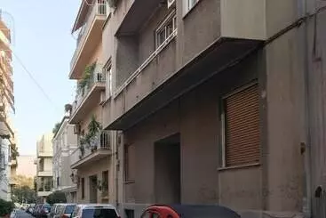 آپارتمان‌های توریست‌ها Chic And Cosy Flat In Plaka By Upstreet