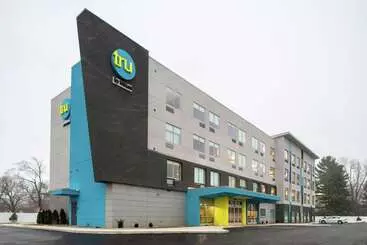 هتل Tru By Hilton Elkhart, In
