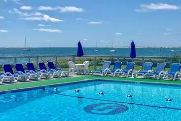 בית מלון כפרי Green Harbor Resort