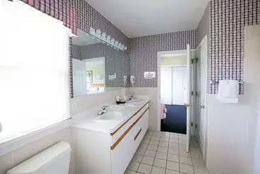 בית מלון כפרי Green Harbor Resort