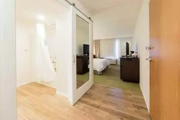 Отель Hampton Inn Caryvillei75/cove Lakestate Park