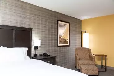 Отель Hampton Inn Holland