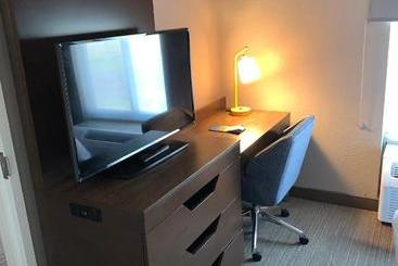 فندق Hampton Inn And Suites Scottsburg