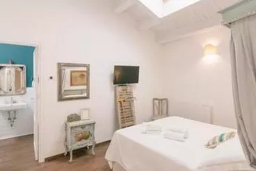 آپارتمان Addimora Boutique Suites