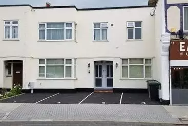 آپارتمانهای توریستها Mayflower Apartments