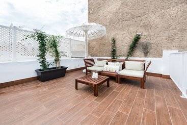 آپارتمان‌های توریست‌ها Continental Suit Sky