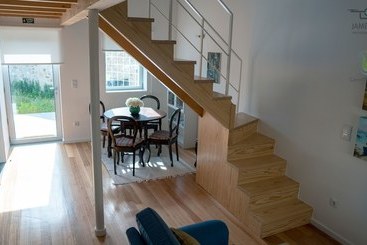 کلبه Casa Da Portela