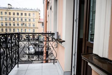 Statskij Sovetnik Hotel Kustarnyy