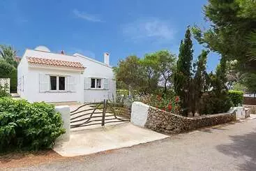 Appartements touristiques 107494 Villa In Binisafuller