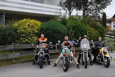 Vakantie-appartementen Fewos 4 Jahreszeiten