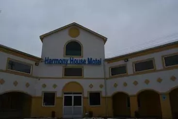 モーテル The Harmony House