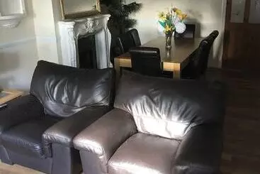 Turistihuoneistot The Rhinos 2