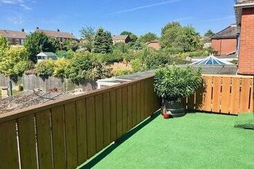 آپارتمان‌های توریست‌ها Netley Village Apartment