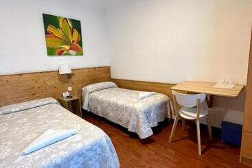 بنسيون Montero Sestao Bilbao