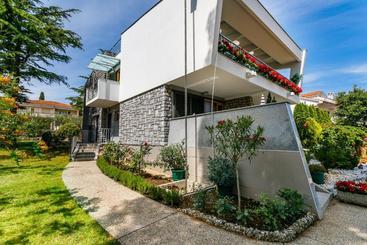 Apartamenty turystyczne Studios Nada