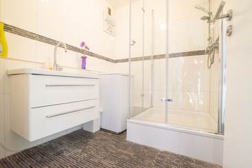 관광객 아파트 Lovely City House