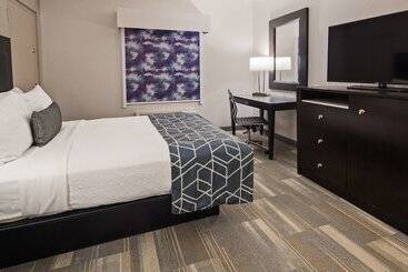 ホテル Best Western Plus Wilkes Barrescranton Airport