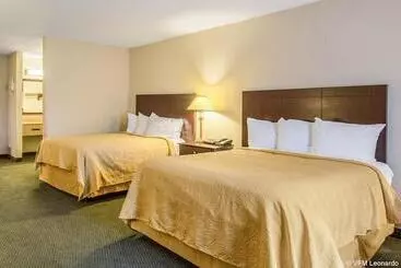 ホテル Quality Inn & Conference Center