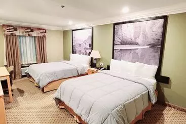 호텔 Super 8 By Wyndham Temple I35