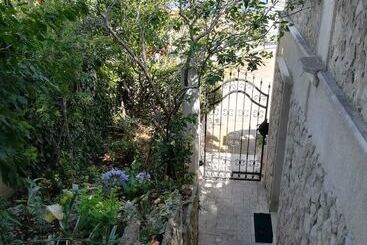 آپارتمان‌های توریست‌ها Huge Terrace With Sea View Of The Bay