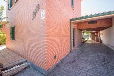 آپارتمانهای توریستها Modern House For Families