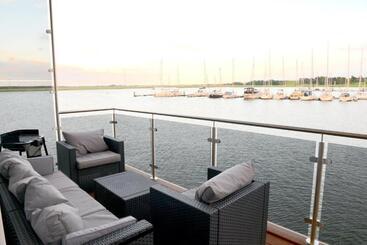 Schwimmende Häuser Im Baltic Sea Resort