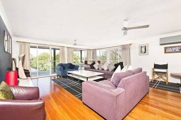 דירות לתיירים Shoal Bay Riggers   7 Rigney St, Shoal Bay