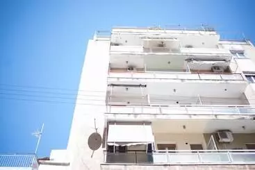 ツーリストアパートメント Best House Kapodistriou Psila Alonia