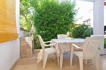 آپارتمان‌های توریست‌ها Apartment 1324