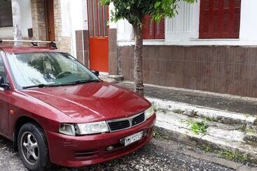 Apartaments turístics Private House Near Port Of Piraeus