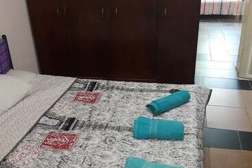 관광객 아파트 Private House Near Port Of Piraeus