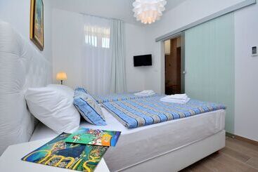 Apartaments turístics Villa Olive Tree