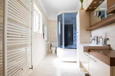 Apartamente turistice 2floor Apartment