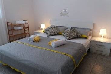 ツーリストアパートメント Apartments Next To The Sea Maris